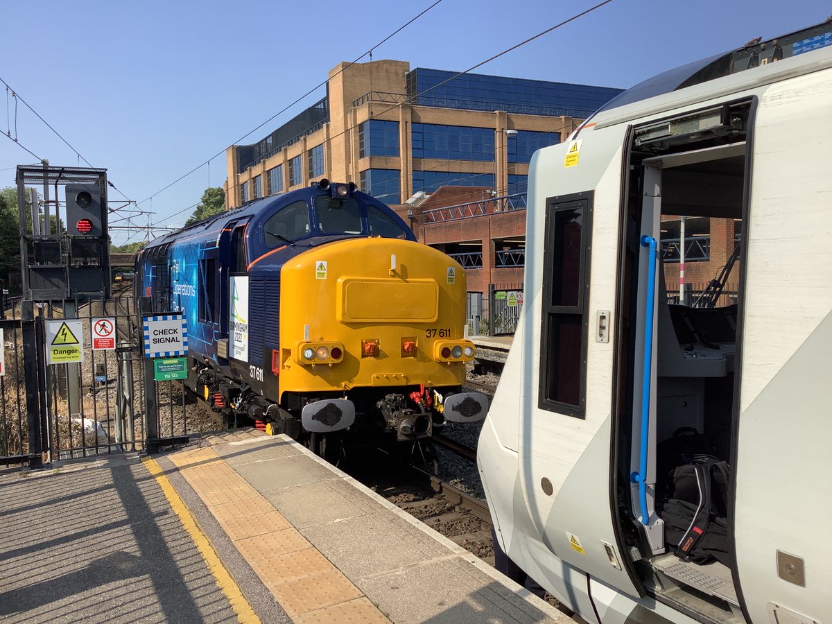 13milepost's tweet image. #Dellner Squadron    deployed  #1Z99       Thanks  to  our  friends  at  🚜 @RailOpsGroup     #Trackteam  🚧🦺 #recovery 🪝