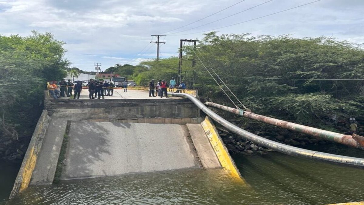 Inicia plan de sustitución del puente La Reina en Higuerote - EL UNIVERSAL - goo.gl/alerts/kAB4Ek #higuerote #carenero #plyasdehiguerote #playasdevenezuela #playa