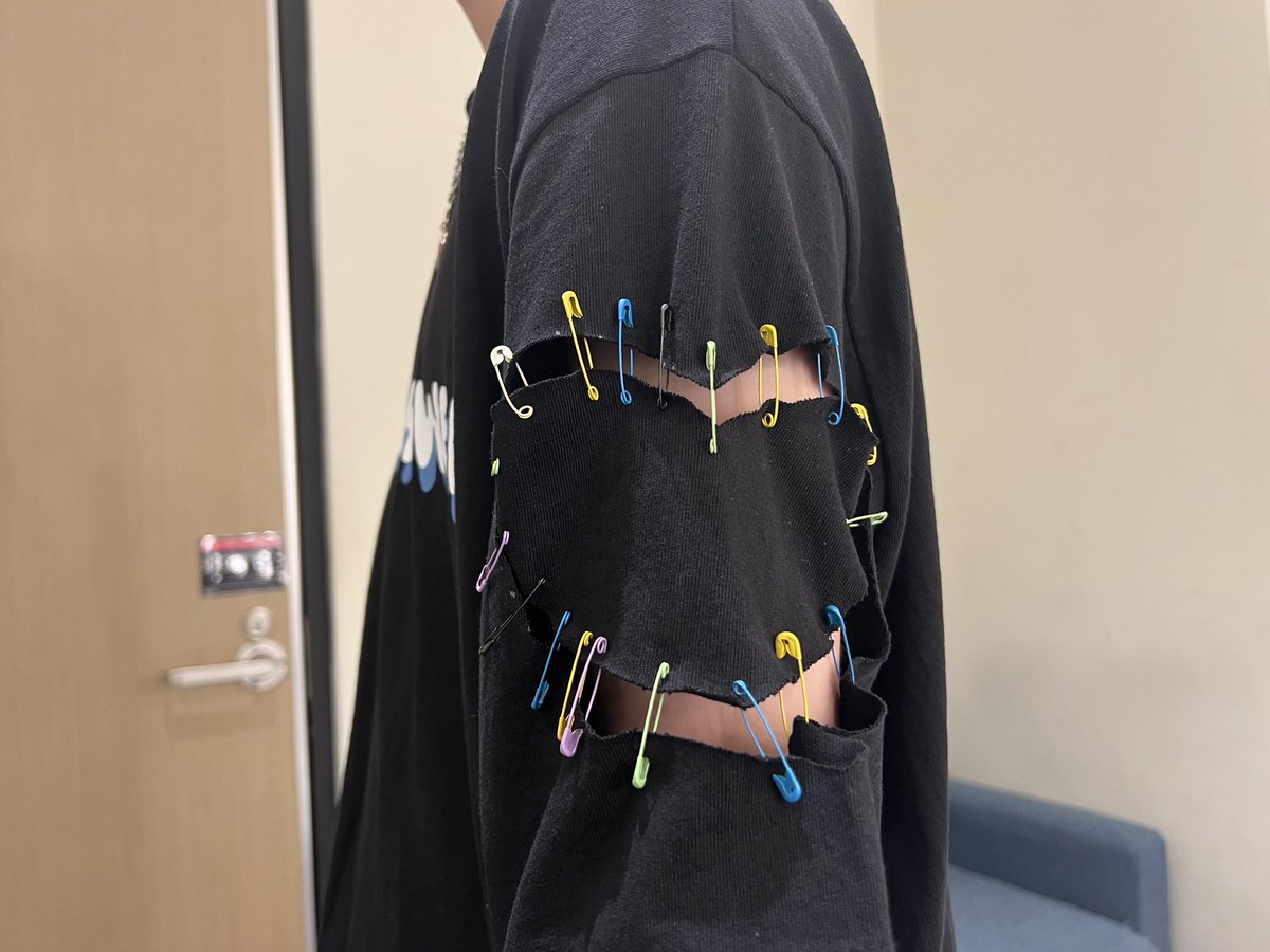 [#에이든]

선샤워 끝! 제니스 많이 고맙고 사랑해🧡

#EPEX #이펙스 #AYDEN #에이든