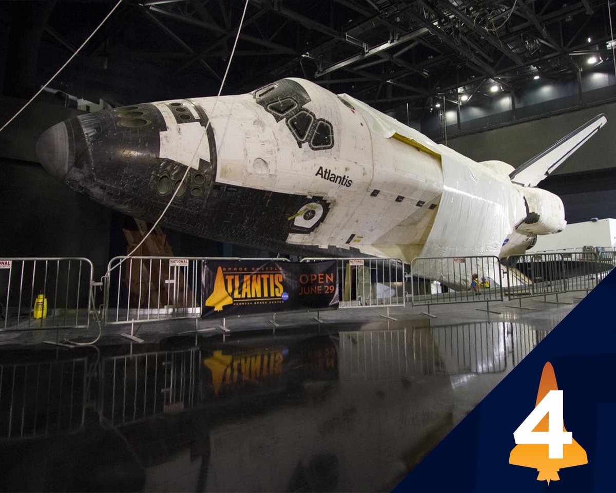 ExploreSpaceKSC's tweet photo. 4️⃣FOUR4️⃣
April 26, 2013 - Construction crews remove 16,000 square feet of plastic shrink-wrap from space shuttle Atlantis. The spacecraft was enclosed in the plastic shrink-wrap since November 2012 to protect the artifact during construction. #Atlantis10
📸: NASA/Cory Huston https://t.co/WNblnnzYwb