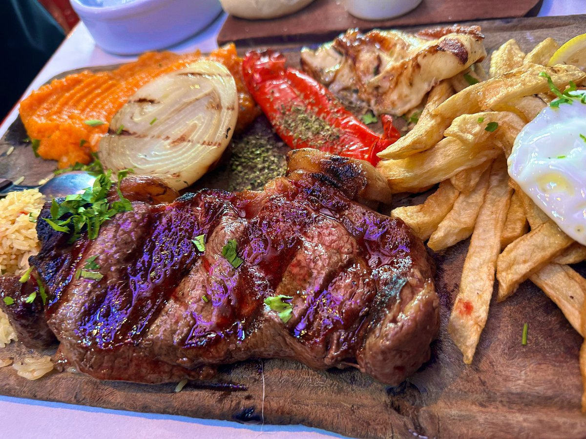 criptolawyer's tweet image. 14$ con dos bebidas incluidas. 

Argentina 🇦🇷