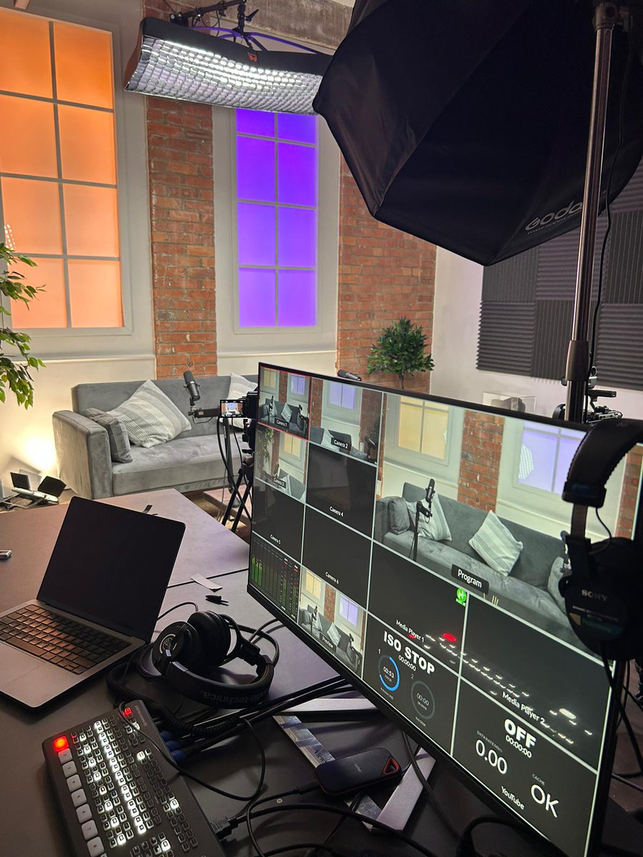 Today's set up courtesy of <a href="/iDPodcastStudio/">iD Studios</a> 😍