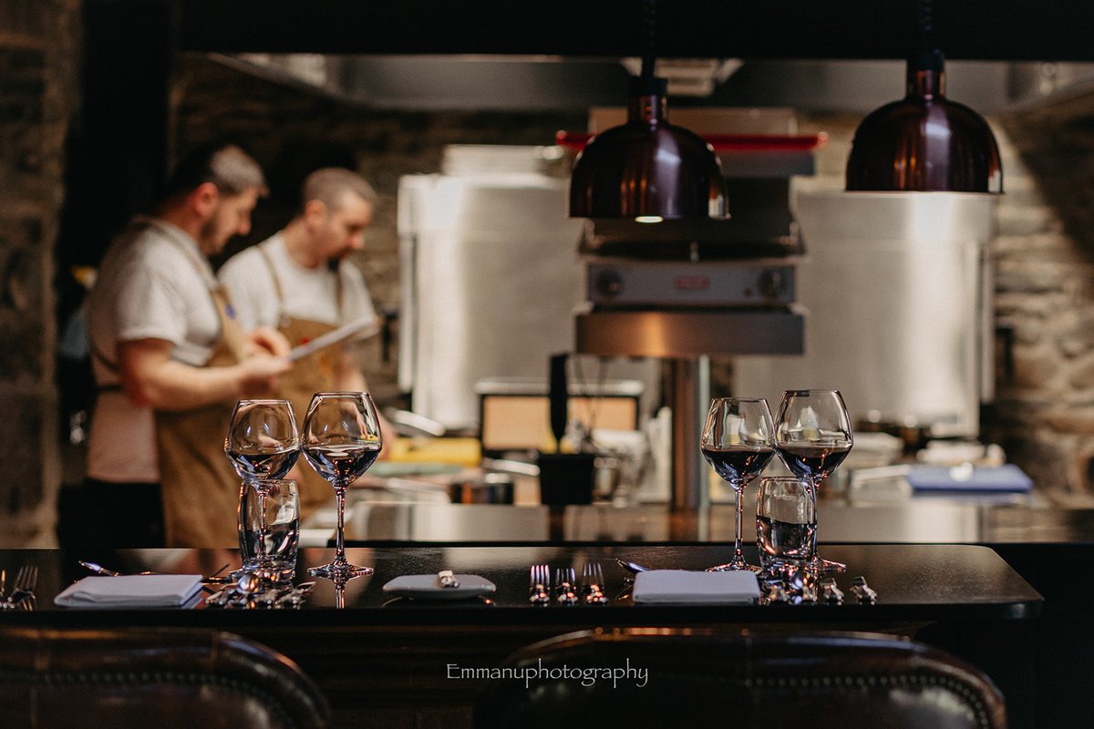 Introducing our #ChefsTable at Brabazon Restaurant 🍽️
Get up close with our kitchen, observe the chefs in action, and savour each course served by our Chefs themselves. An exclusive, intimate dining experience for up to four guests. Book now: 041 9824621 or info@tankardstown.ie