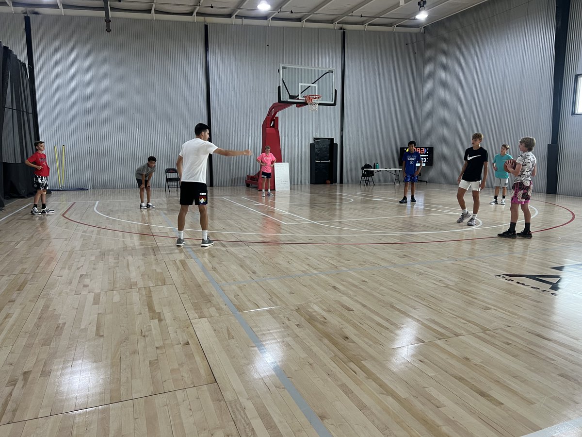 gvbacademy's tweet photo. Summer is flying by so make sure you get registered for our fall programs today! 🏀 Improve your skills, elevate your game and join the basketball action. Don't miss out. Visit our website for more info.

LINK: https://t.co/DLQwYJ7n4F

 #Omaha #SkillDevelopment #3on3 https://t.co/emFuqY7TPg