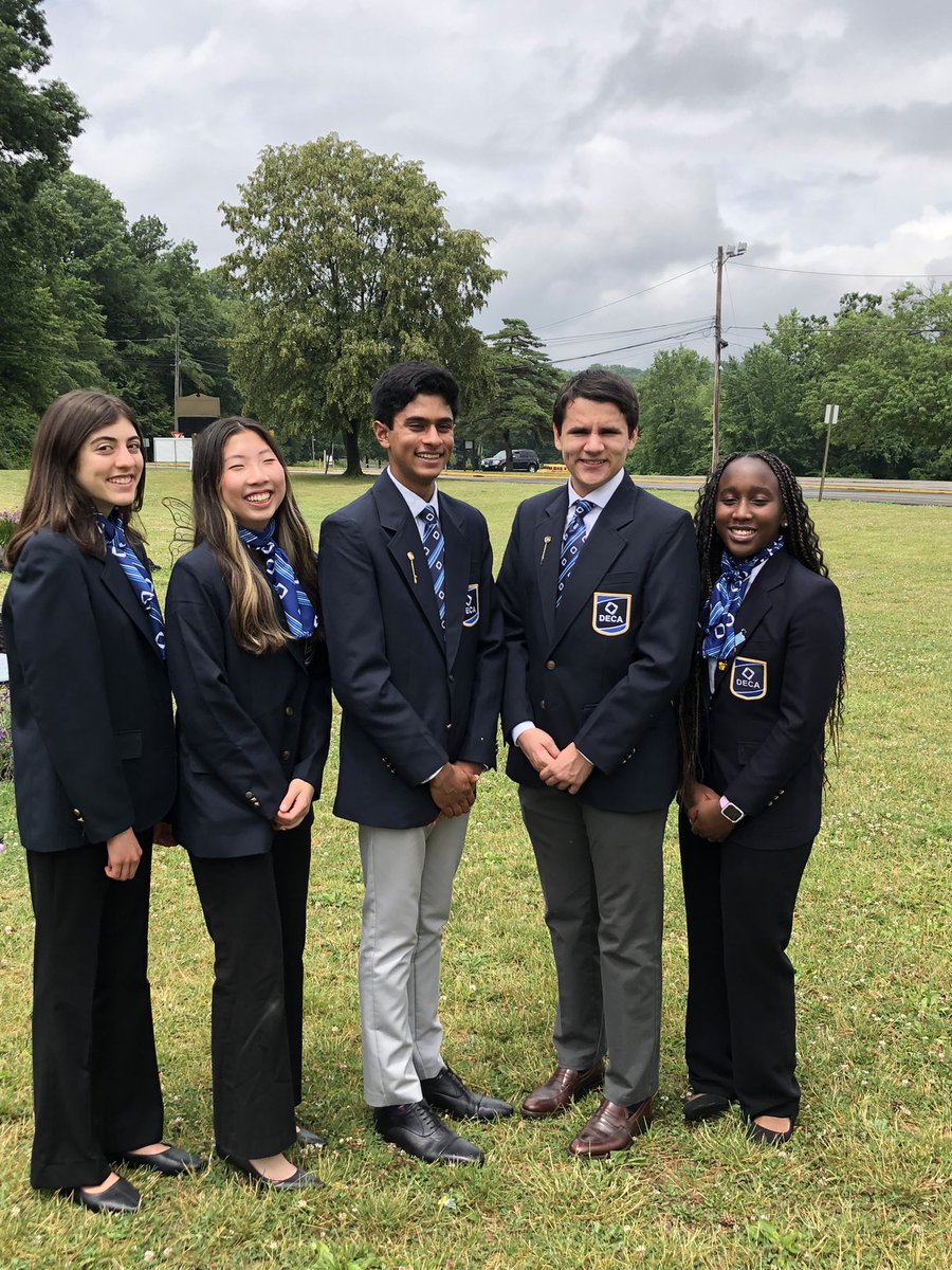 2023-2024 New York DECA Officer Team