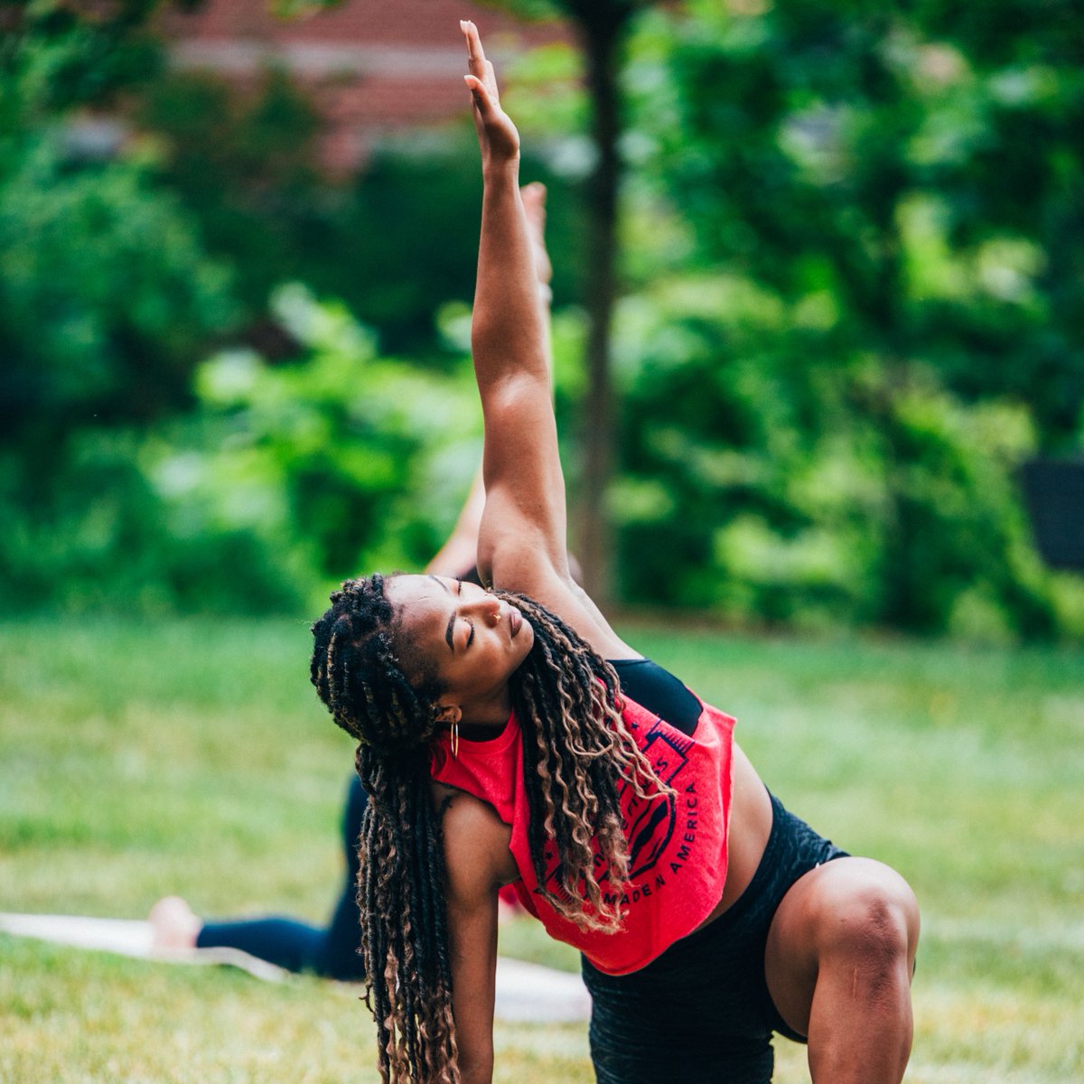 Sunset Yoga with <a href="/Mindurbodyoasis/">Mind Your Body Oasis</a> kicks off tonight! Join us in Potomac Yard from 7–8 p.m. for a free yoga class focused on vinyasa sequencing, conscious alignment, breath awareness, meditation and relaxation. Beginners welcome!

Register here: nationallanding.org/do/sunset-yoga