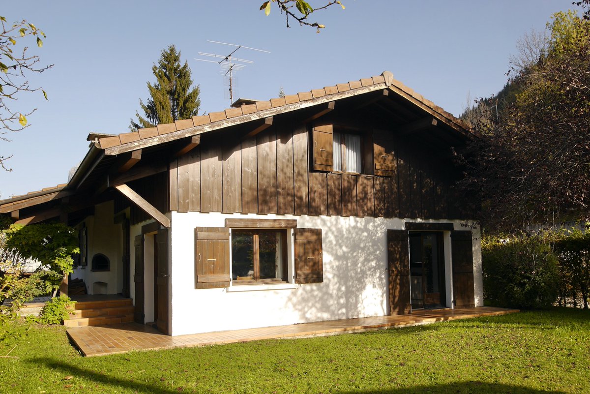 StayinChamonix's tweet photo. Chalet Enfin Saint Gervais
5 bedroom Chalet sleeping up to 12. 
Located 1 Km from St. Gervais center https://t.co/qHvoH5sfQv