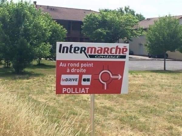 NosArtisansODT's tweet photo. #nosartisansontdutalent 
Le #rondpoint d'#intermarche https://t.co/5R9AgqRSo7