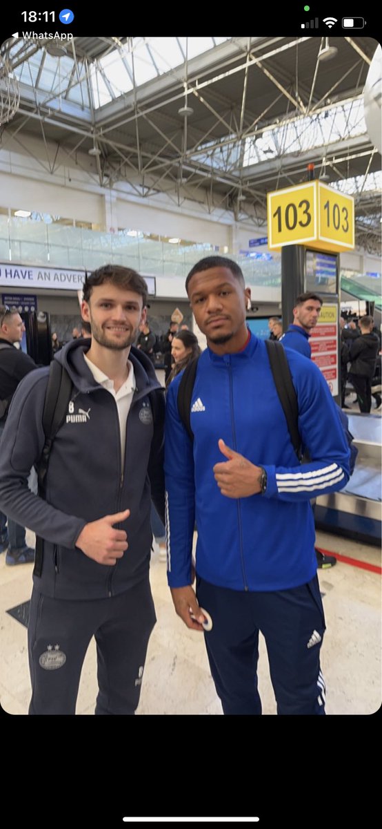 sepie66's tweet photo. @RalfCrutzen Kenneth Otigba (wie kent m niet) twee maal. 1x in een shopping mall in Budapest en 1x op het vliegveld in Ankara, Turkije. https://t.co/np3LZX4mao