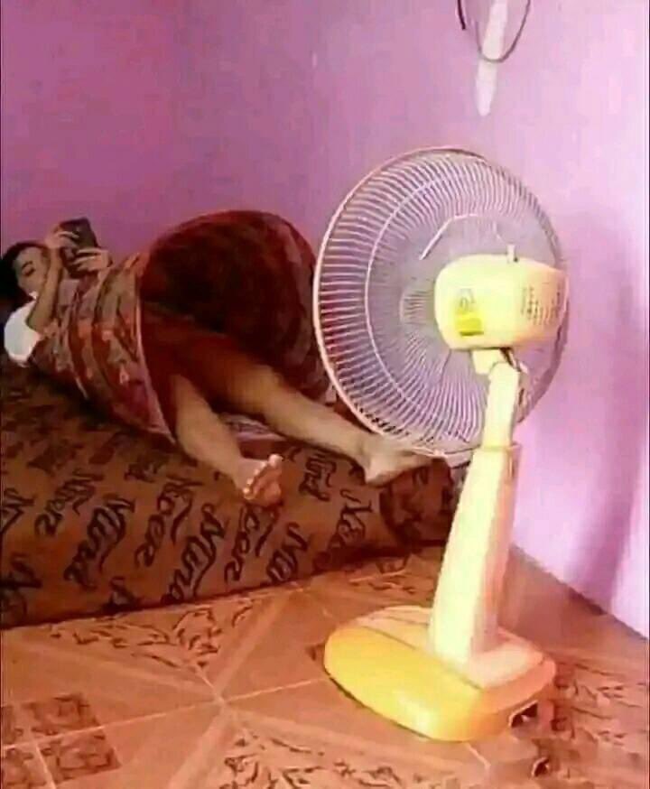 MFilter01's tweet photo. Zweit tusse die batse🥵 #zweit #werm #limburgs https://t.co/5l27oAwICe