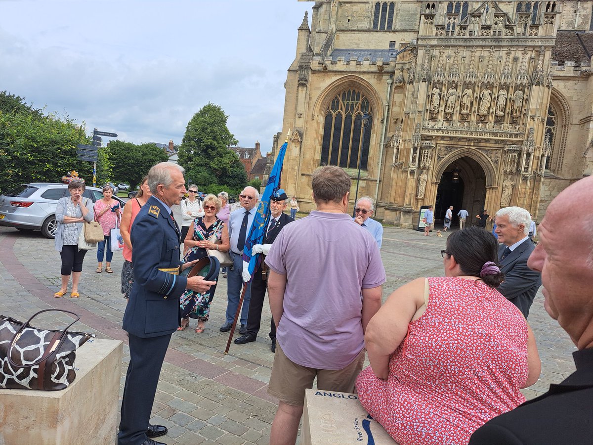 At Gloucester cathedral this morning awaiting the arrival of Jamie Alcock and his wonderful Shire Horses at the start of his charity journey. We heard from Sir Dusty Miller that following an accident with a car, trip was postponed. Really hope Millie the Shire is OK.