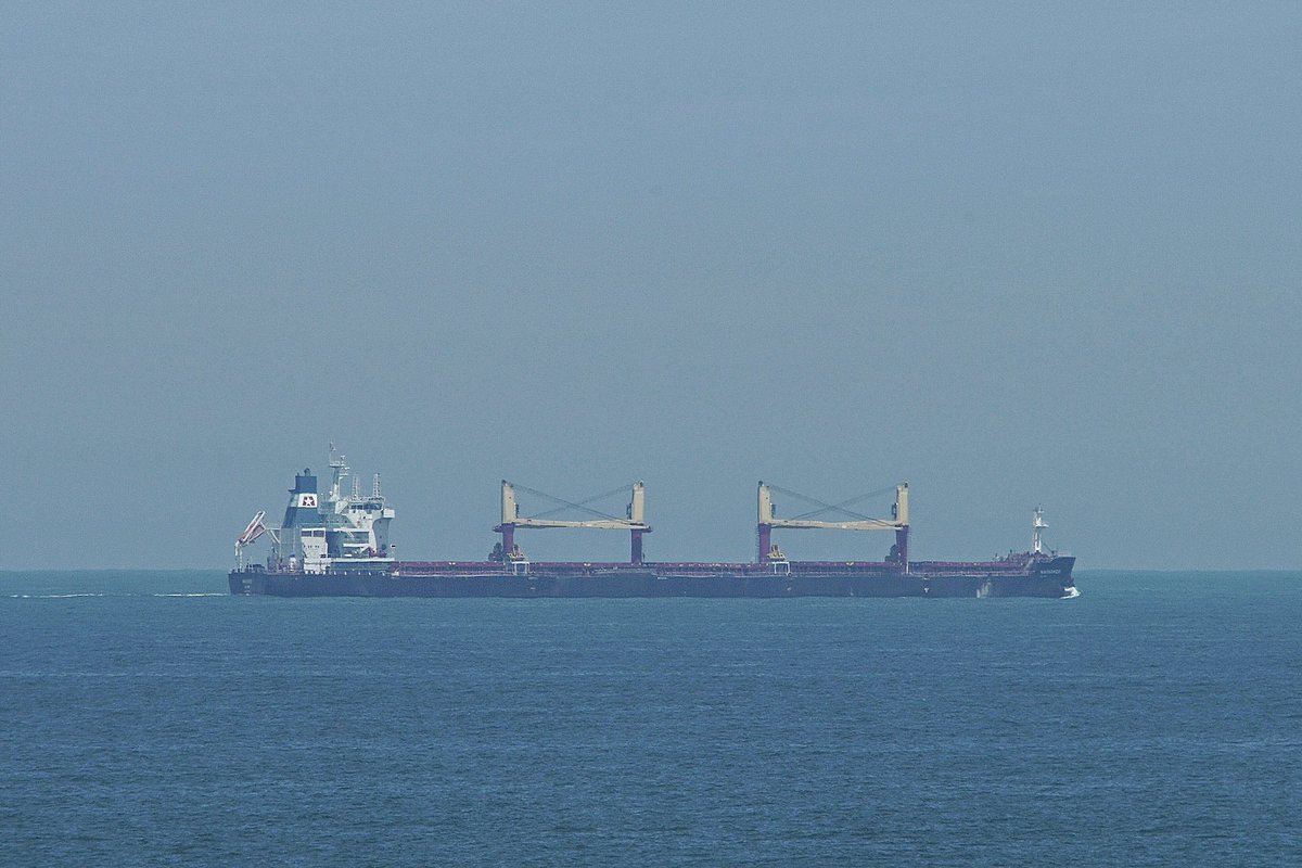 The MACKENZIE, IMO:9703588 en route to Gibraltar, flying the flag of the Marshall Islands 🇲🇭. #ShipsInPics #BulkCarrier #Mackenzie