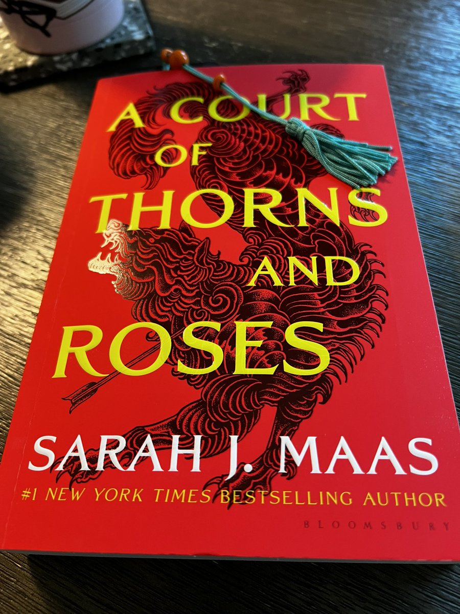 Alicia4laughter's tweet photo. Has anyone read Sarah J. Maas novels? I'm so excited to begin reading the #acotar book series! My daughter highly recommended them.
If you have, leave a comment, just no spoilers, please. π€π
#sarahjmaas #acotar #bookseries #bibliophilelife #escapeinabook #SummerReading https://t.co/vlfteeWg5P