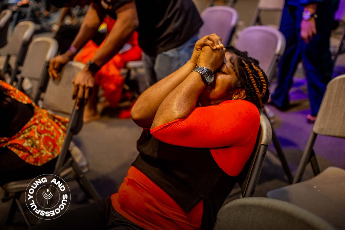 Yas_Conference's tweet photo. Ezekiel 43:5

And the Spirit lifted me up and brought me into the inner court; and behold, the glory of the Lord filled the house.

#yas2023 
#yasconference
#youngandsuccessful
#enugu https://t.co/6q1dZBhGOe