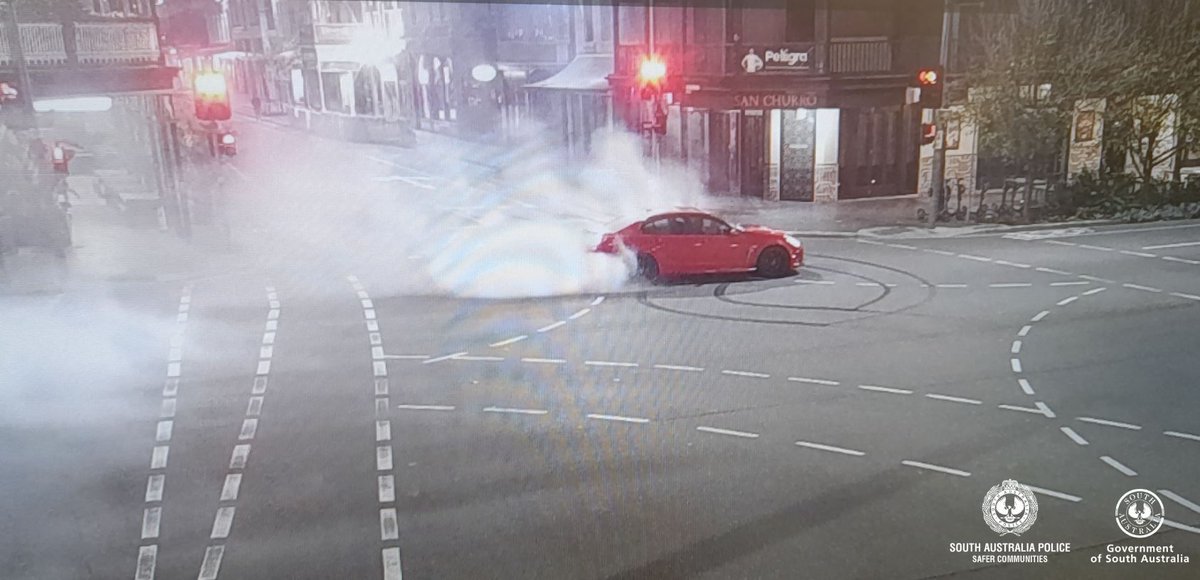 SAPoliceNews's tweet photo. CCTV catches reckless CDB driver https://t.co/X0gpEUfosG https://t.co/g8klZq5EDC