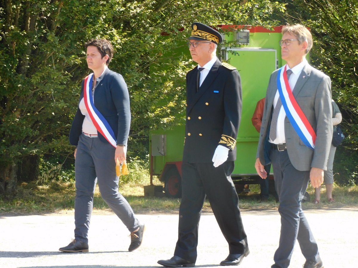MALefeuvre's tweet photo. Ce matin nous étions réunis pour le 79ème anniversaire de l’attaque du Maquis de Saffré qui s’est produit au cours de la 2nd guerre mondiale.
N’oublions jamais pour que le souvenir reste et que les combats du passé nous guident dans notre monde d’aujourd’hui. https://t.co/frnBoU1sNt