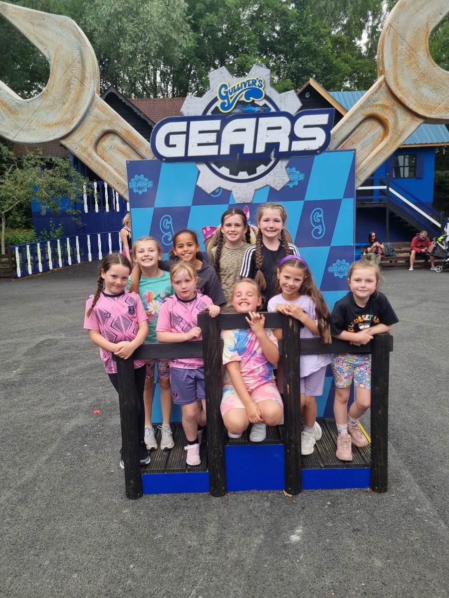 A brilliant EOS awards and day out to @gulliversfun for our U8 Wildcat Whites today. A fabulous team who have massively enjoyed their 1st season playing. #TheseGirlsCan #Friendship #WeOnlyDoPositive