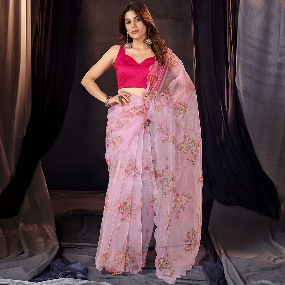 panashindia's tweet photo. Awe-strike with your jubilant grace this season by draping this blossoming saree collection crafted in the most marvelous floral prints. 

Shop Now: https://t.co/Wdizg0n0gA 
 
#floralsaree #organzasaree #PanashIndia #EthnicLovers #Indiansarees https://t.co/X36azo8eW2