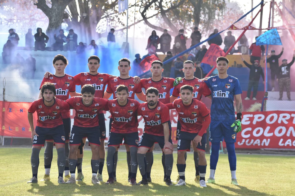 deporcolonia's tweet photo. 🚩 GRACIAS PUEBLO LACAZINO, GRACIAS PUEBLO COLONIENSE 🚩 

📸 Gonzalo Marmissolle

#ElRojodeColonia #TodosJuntos #SomosJuanLacaze #SomosColonia https://t.co/JN1wQootI5