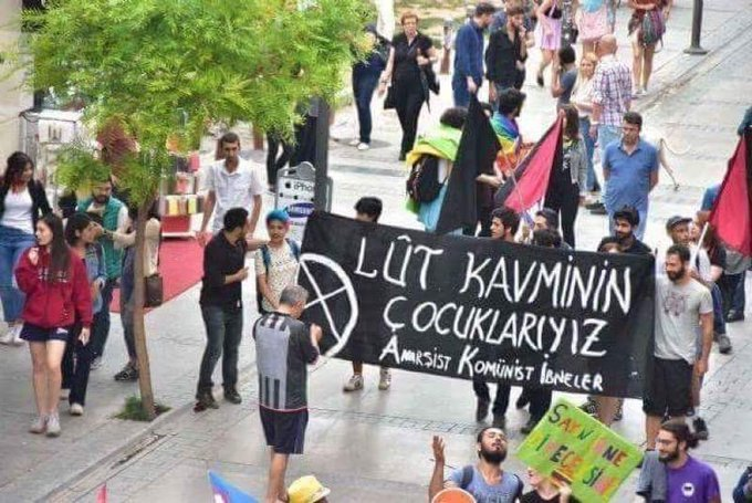 'Lut kavminin çocuklarıyız' anlamı : Ey Allah sen Lut'un çocuklarını helak etmiştin ama bak biz dimdik ayaktayız!   
Allah' ım biz bu rezalete razı değiliz, bizi onlarla bir tutma! İçimizdeki bu reziller yüzünden bizi helak etme, bizleri bağışla..

#LGBT
Sapık