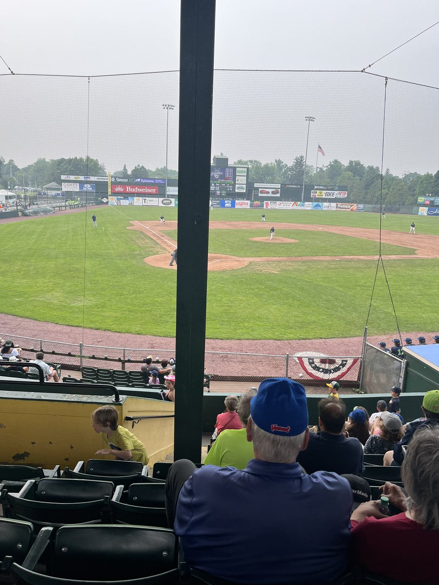 Hey <a href="/VTLakeMonsters/">Vermont Lake Monsters</a>… am I at the old Garden?