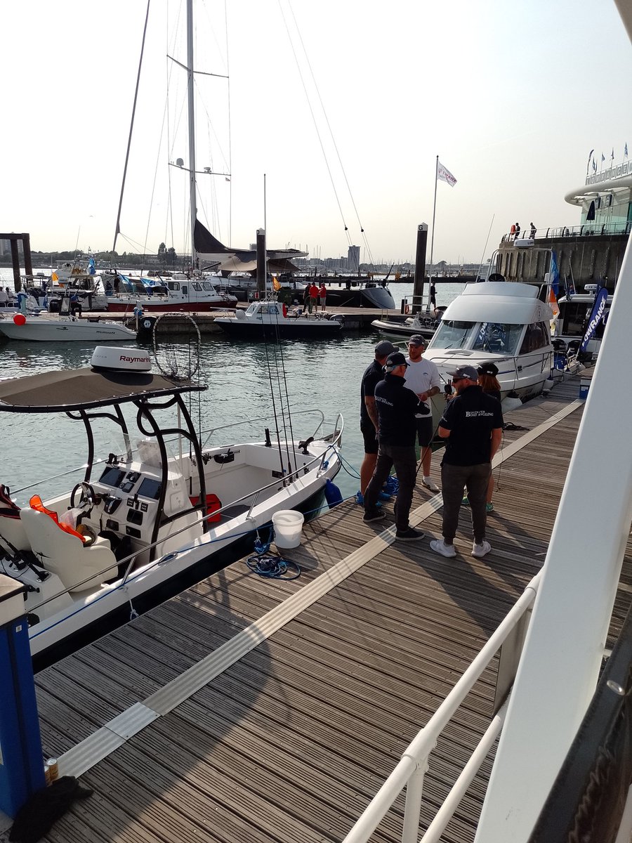 Kevin Hare tweet media