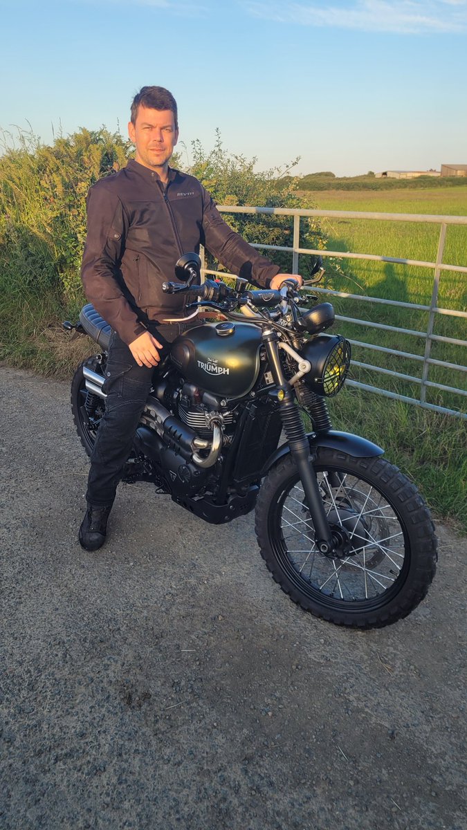 I recently rode this sexy beast. I'm pretty sure my next motorcycle is going to a Triumph Scrambler or Bonny.