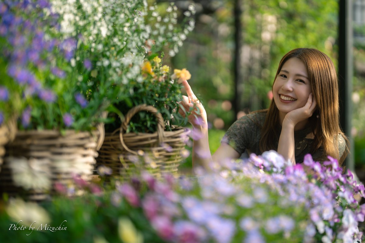 20230621撮影⑤
モデル 柏木智美さん

美しい花たちと素敵な笑顔の華☺️

#白い恋人パーク 
#α7RV
#SEL50F12GM
#みずちんフォト
#アルファホビー部