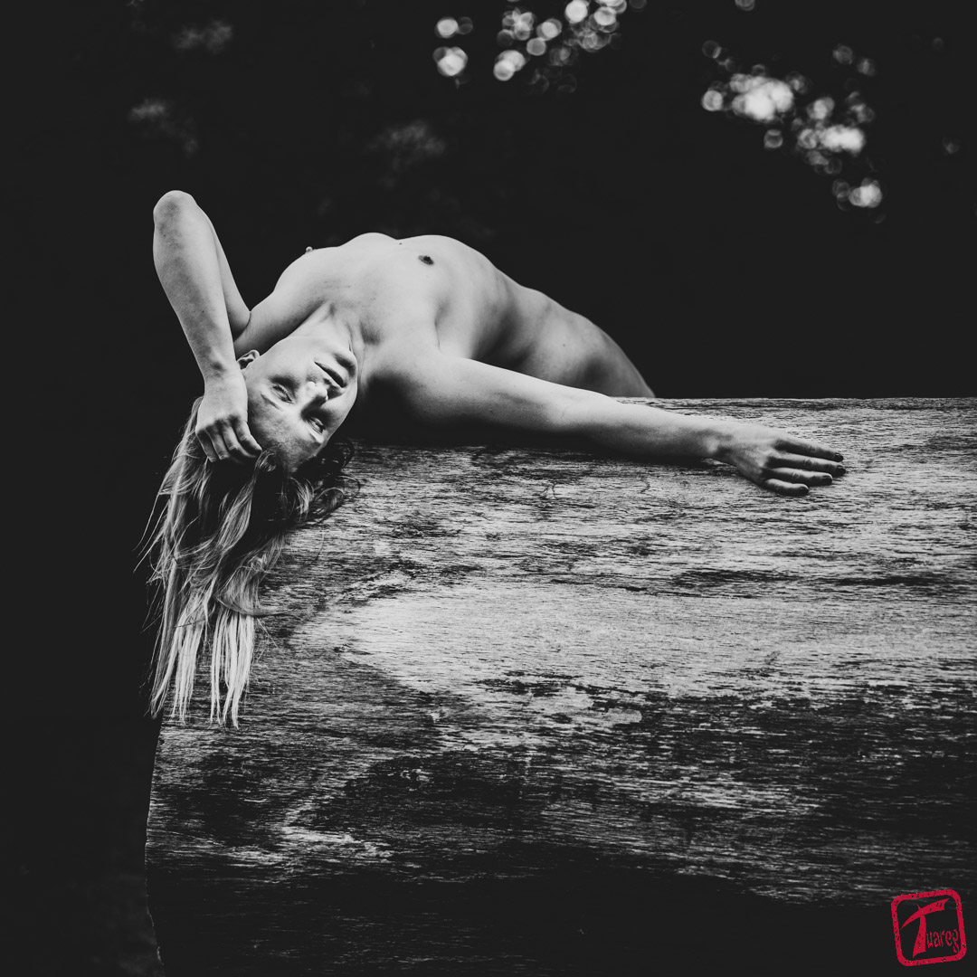 tuareg_fh's tweet photo. This place is a dream. Only a sleeper considers it real...
[Rumi]
muse: k4renira@IG

#photo_by_tuareg #tuareg #fotografoman #AD2k22
#plener #Fotomyśl_II #Fotomysl_2 #AdamPolanski
#photo #photography #akt #posing #naked #nude
#women #body #monochrome #monotone #bnw #bwphoto #mood https://t.co/AM8pypkSyI