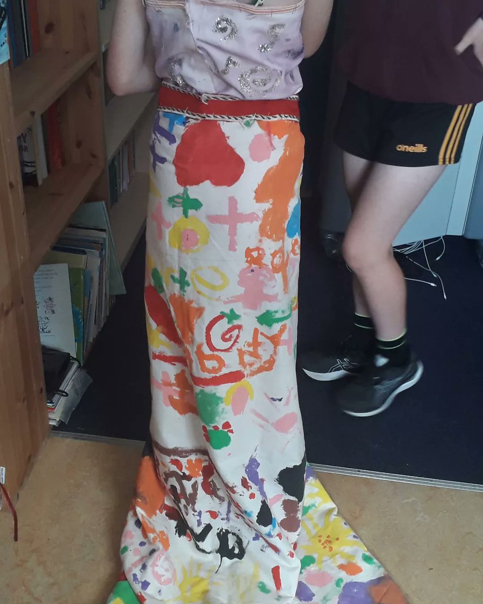 OCMillsNS's tweet photo. Final STEAM Junk Couture activity from 6th class girls. Fantastic creativity, 🤩shoes@ClareEdCentre @PDSTPrimarySTEM @STEAM_Clare https://t.co/UzJ22Q9WiQ
