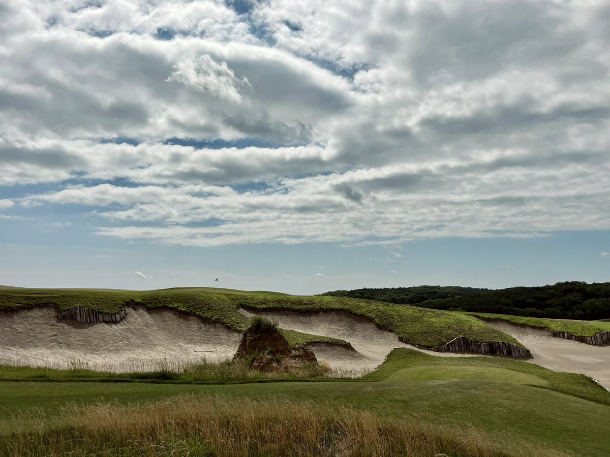 originalTJB's tweet image. Had a great time at the @GolfersJournal event at @LandmandG ! Hopefully more BTS events in my future! No doubt there will be more @LandmandG as I hunt for birdie or better on every hole.