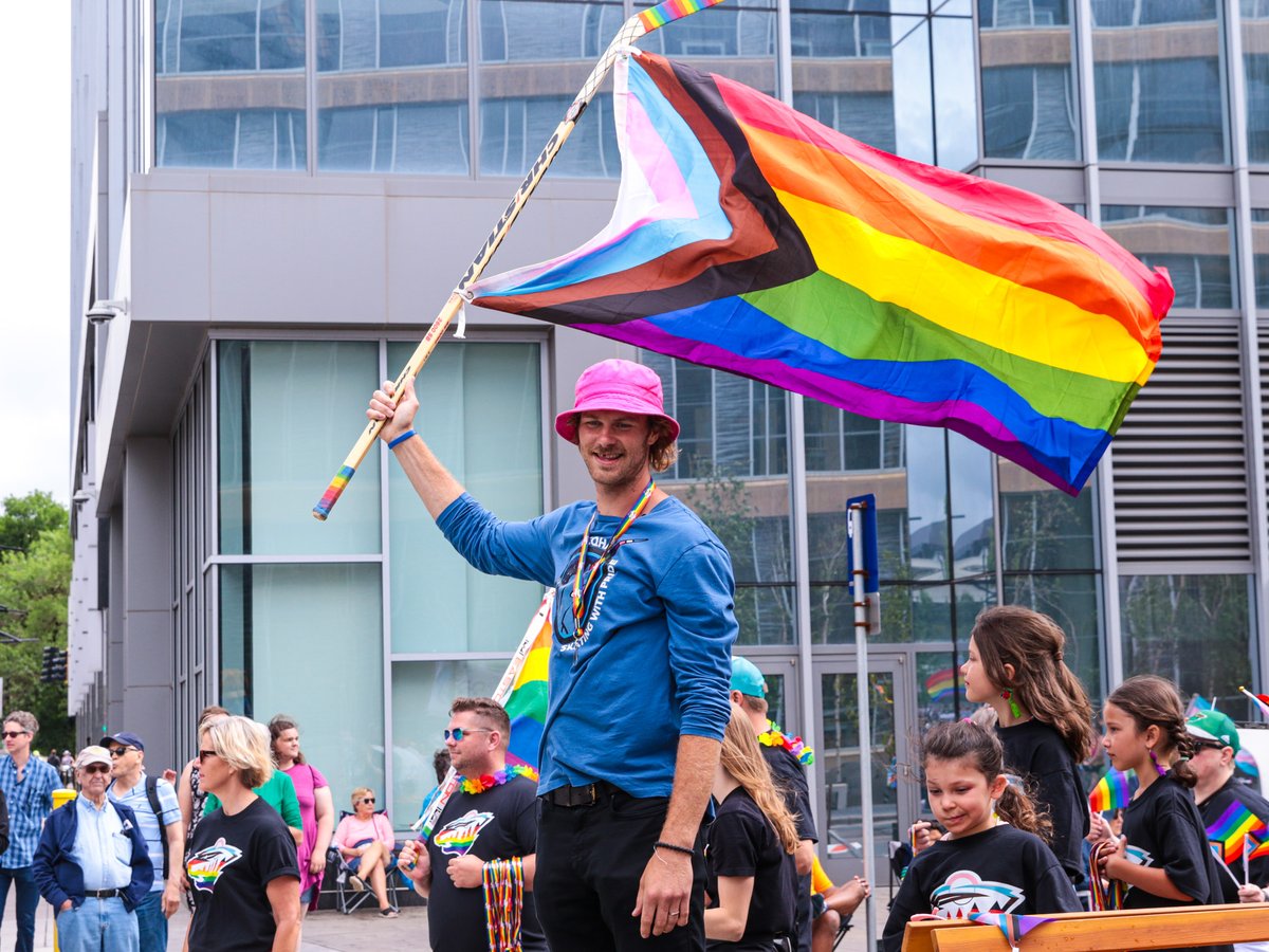 mnwild's tweet photo. Ain't no raining on the Jonny Vibes x @NordyWild parade! 🤙

Thanks for having us @TwinCitiesPride and we wish everyone a happy pride month! 🏳️‍🌈

#mnwild https://t.co/O8Uj91MG1T