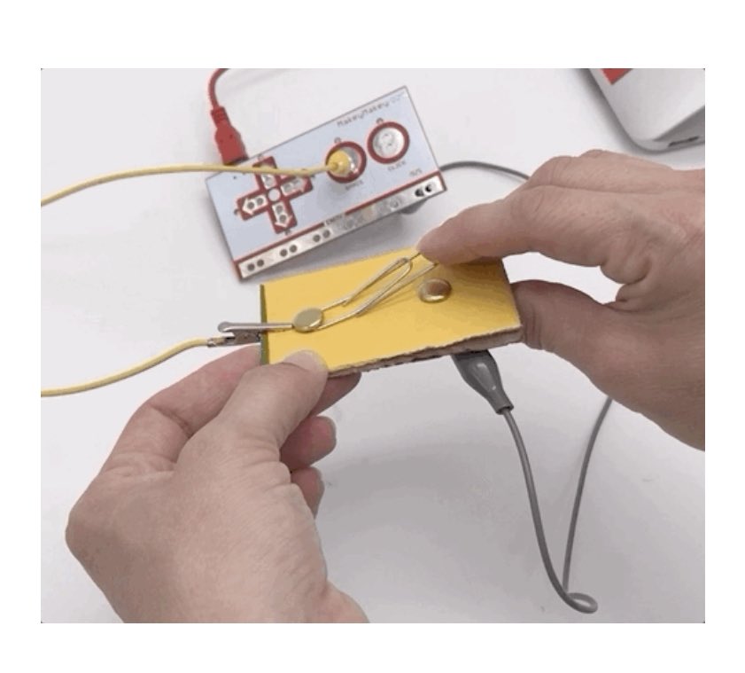 iMerinet's tweet photo. Use a @makeymakey to make an alarm. Explore and #Design circuits and switches, l https://t.co/IM0ihLOs4J #MakeyMakey #TimSTEM #STEMinTheWorld #TeacherTwitter https://t.co/2uKqoprpgl