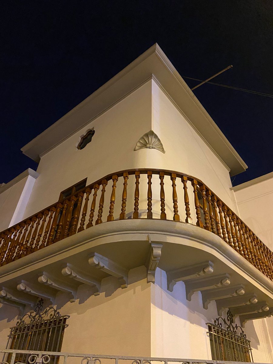 N🧛🏻‍♀️ (@nxy000) on Twitter photo 