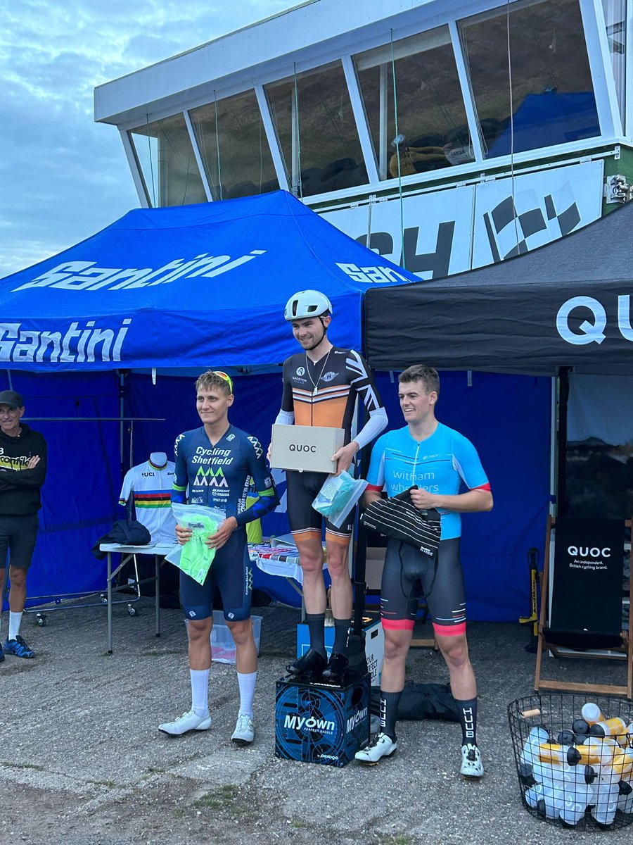 Boshh. 
Happy to get the job done and take my first W on Friday. 
Gutted to not of been selected for nationals but this made it sweeter! 
Hopefully more to come from now on ! 
The race support was decent too <a href="/ElleMorganVane/">Elle Morgan-Vane</a> 🥰. 

#bike #cycling #bikelife #racing