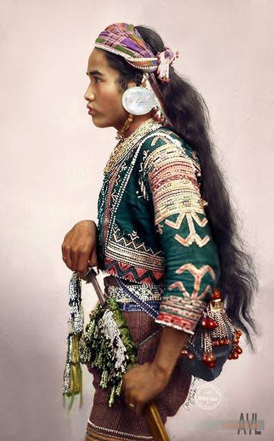 tw: US colonialism

colorised photo of Datu Balon

background reading: 1904 World's Fair in St. Louis, e.g. human zoo