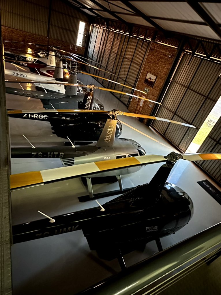 helivate's tweet photo. All tucked away after a busy weekend  
.
.
.
#helivateHQ #robinsonheli #helivate #TheBeast #Robbie44 #Robbie66 #flightschool #helicharter #learntofly #pilottraining #helicopter #hangar https://t.co/bCEogYM7N6