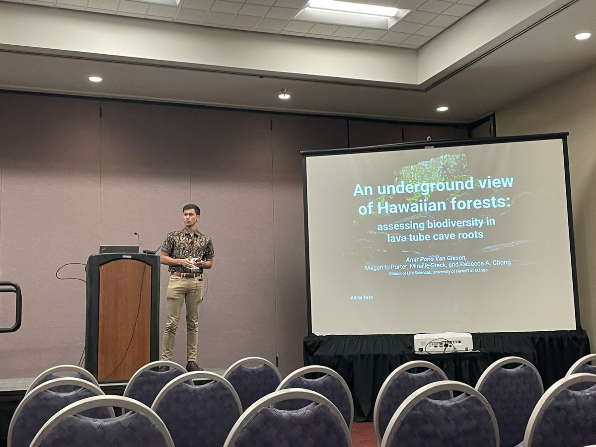 rebchong's tweet photo. And with that, @AmirVanGieson just rocked his first Evolution talk!! #Evol2023 https://t.co/zIwdYTsGht
