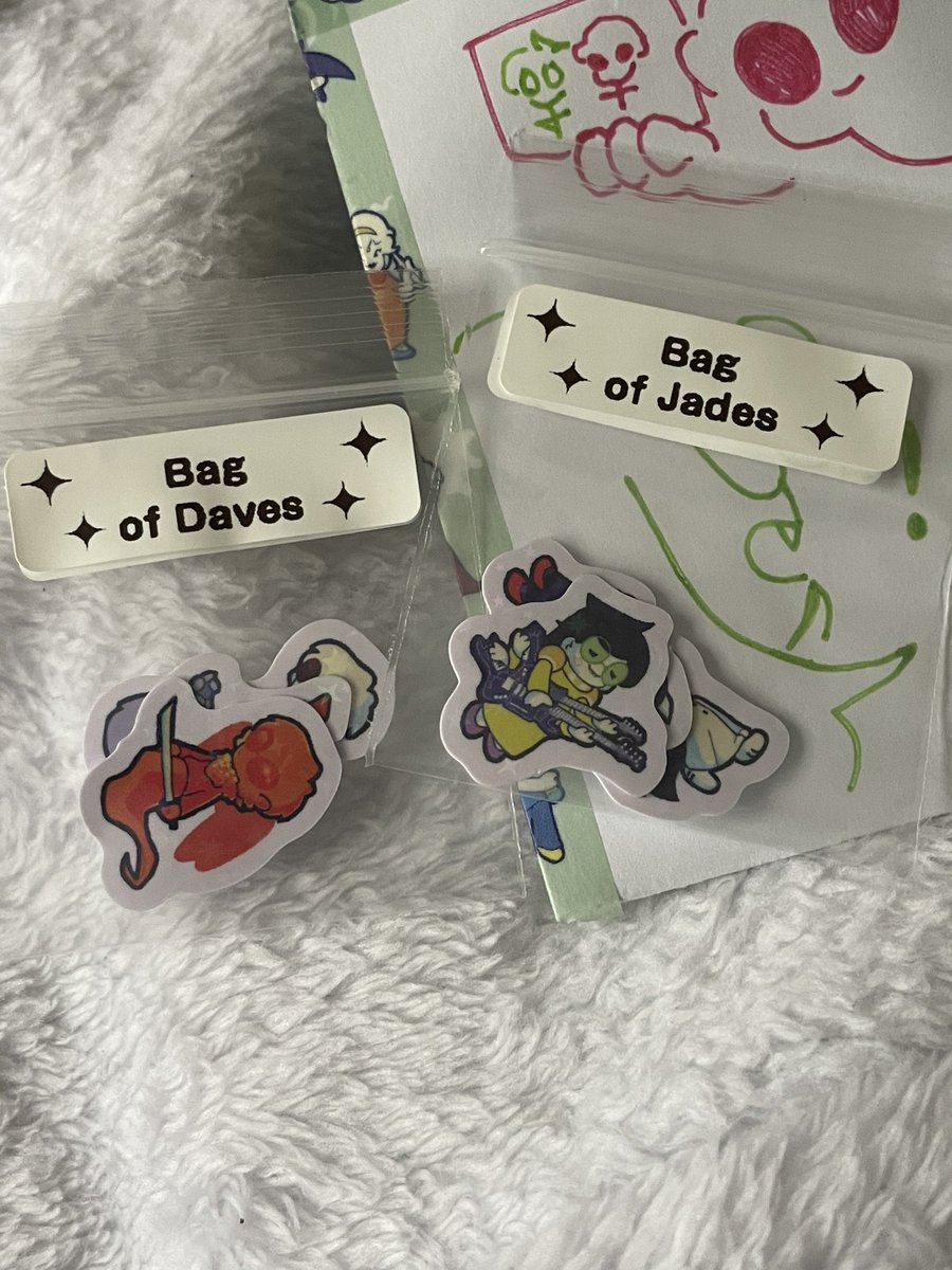 cute little homestuck stickers made by @/TealKittenPaws ^_^ 

#homestuck #jadeharley #davestrider