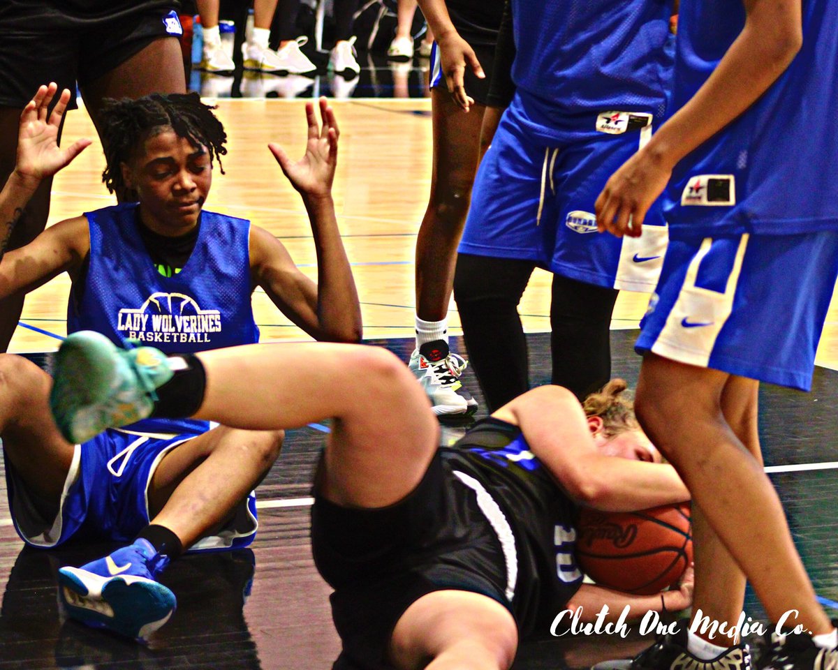 Hubby & Wifey Media tweet media