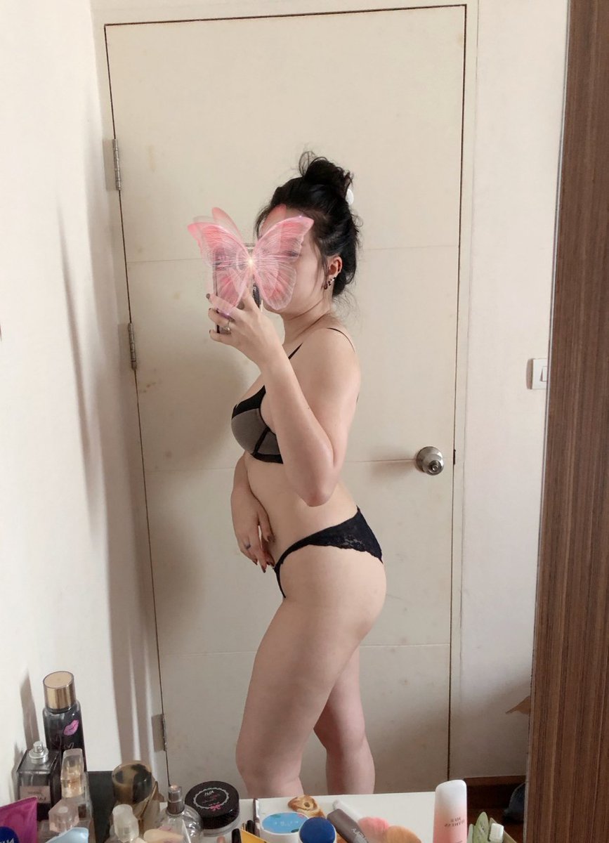 t_a_hot's tweet photo. Test đồ chuẩn bị đi biển 🌊🌊🌊🤭 https://t.co/uTx1U3AUgU