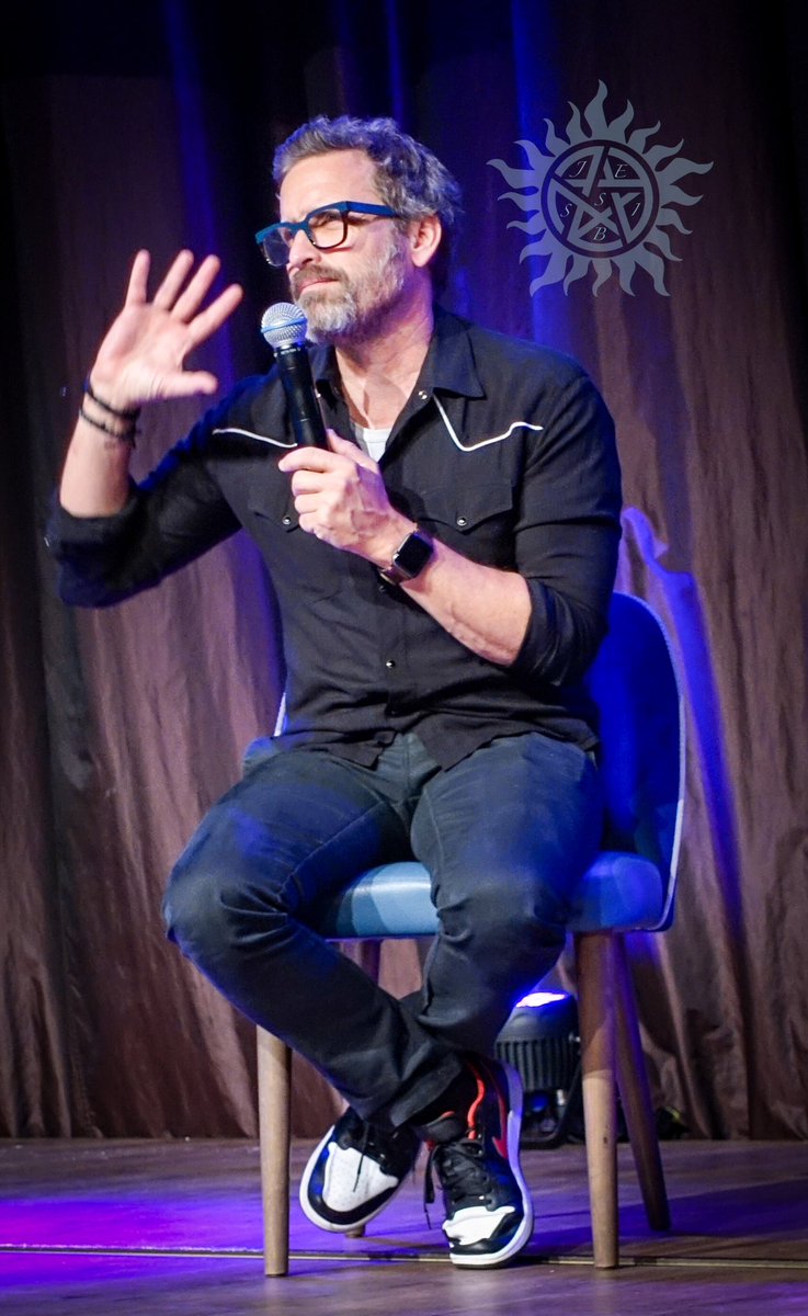 Suou88's tweet photo. More Rob instead of #NoRob and of course more Misha because… well, because! 😂🫶🤭
#PurCon7 #SweetestRockstar #AngelMuffin https://t.co/OKUaMhEZow