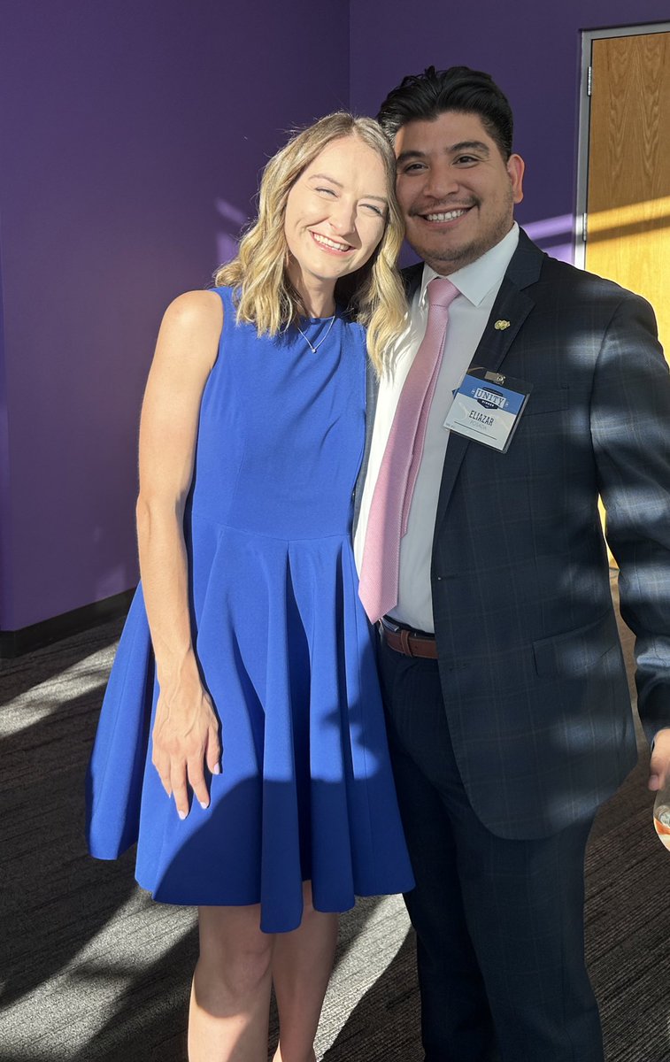 EliazarPosada's tweet photo. What a weekend!

✅ #OutRaleigh with amazing @equalitync folks

✅ SEC meeting &amp; #UnityDinner with great Dems like @abreezeclayton,@ValerieFoushee &amp; @NC_Governor

✅GAG with @imtreyroberts

✅ @ydnc afterparty with my peeps &amp; shoutout to @CalebRudow for being a kicka** bartender! https://t.co/dKP2cGydcb
