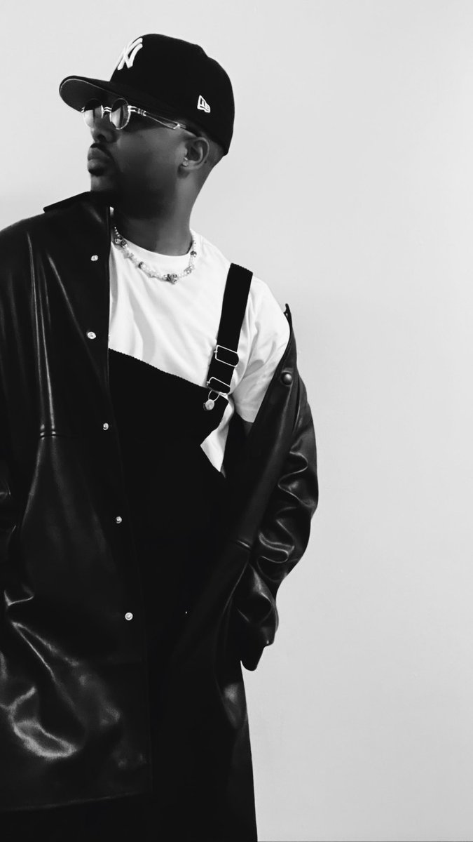 KEASELIVESLUX's tweet photo. IMY2 ‘ 😎 https://t.co/NiJGSKZfYP