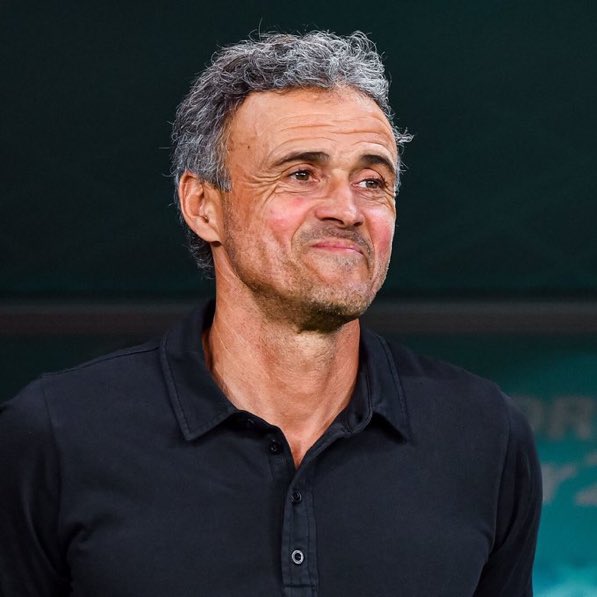 Luis Enrique'nin yeni haftada PSG'ye imza atması bekleniyor. Christophe Galtier, 6 milyon euro tazminat alacak. 

(Le Parisien)