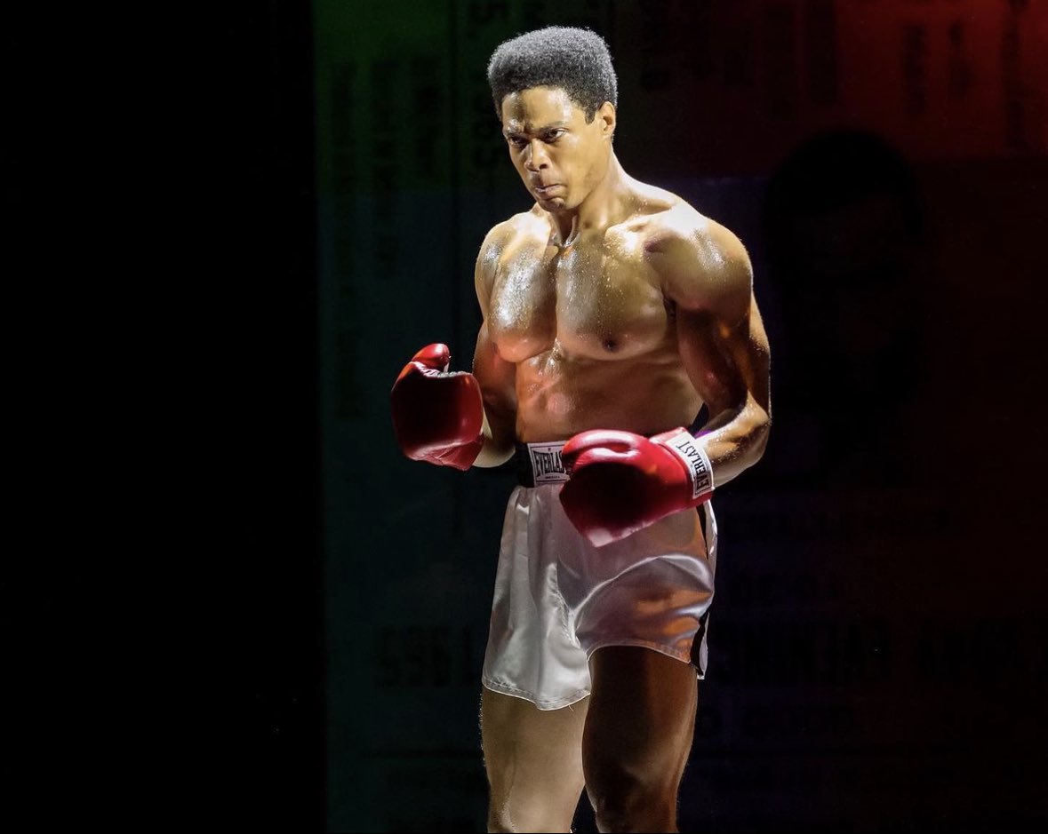 drewexmachina's tweet photo. Ray Fisher as Muhammed Ali!
OMG.
#FetchClayMakeMan
#IStandWithRayFisher https://t.co/aZktIanG9J