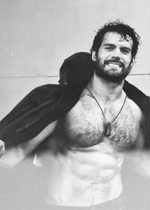 ⠀       
             𝑺𝒖𝒏𝒅𝒂𝒚
             𝑺𝒎𝒊𝒍𝒆
             𝑺𝒆𝒅𝒖𝒄𝒕𝒊𝒗𝒆