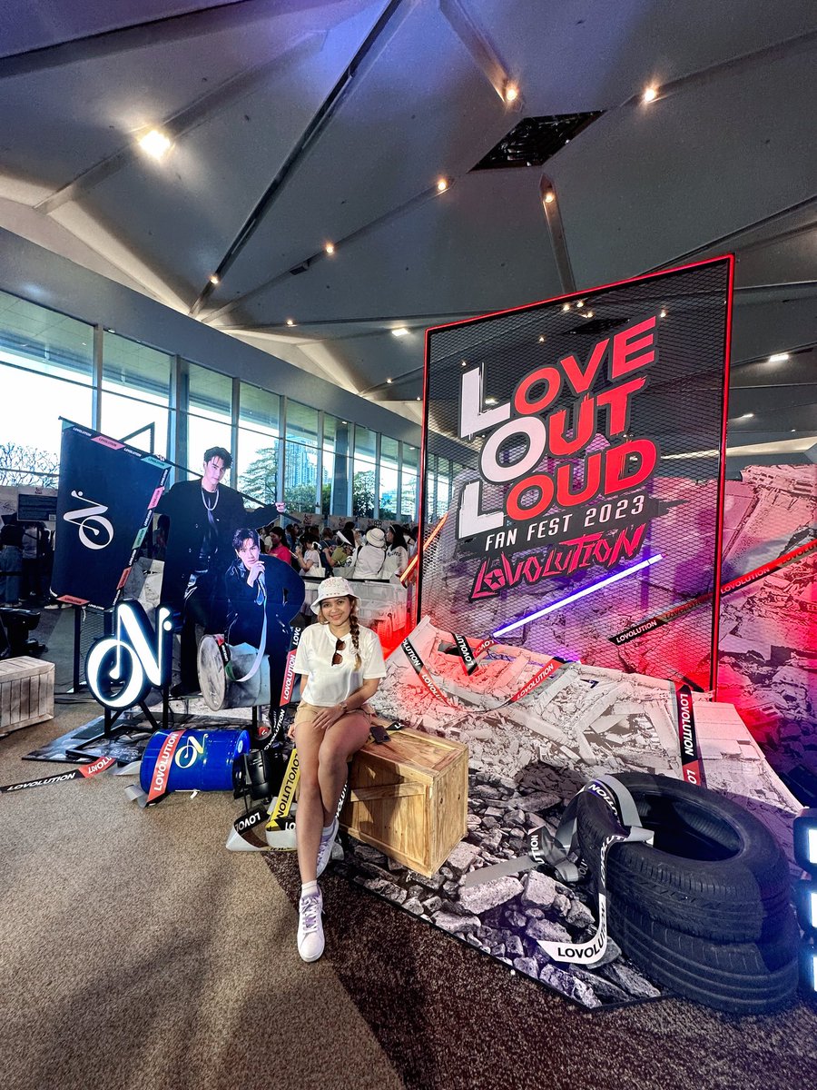 Kim_Taeffany's tweet image. Thank you for whatever reason that makes us meet each other. - NNN

The only thing worth saying is I love you, because love is nothing else but you. ♥️💚

#loveoutloudfanfest2023 #LOVOLUTION #ohmnanon #GeminiFourth #EarthMix