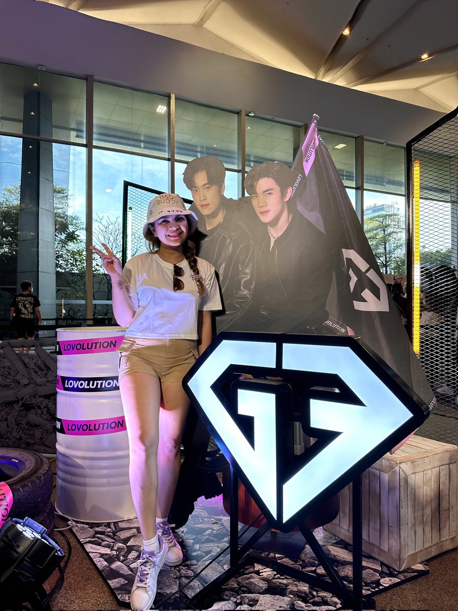 Kim_Taeffany's tweet image. Thank you for whatever reason that makes us meet each other. - NNN

The only thing worth saying is I love you, because love is nothing else but you. ♥️💚

#loveoutloudfanfest2023 #LOVOLUTION #ohmnanon #GeminiFourth #EarthMix