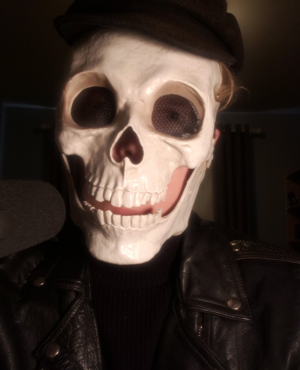 programsoundFM's tweet image. say hello to boneeee daddy irl! he is one of our beloved programsound.fm hosts, brought to life by the incredible @brandon.lormier! 💖✨⁠

bone daddy: live from limbo is live now, only on !